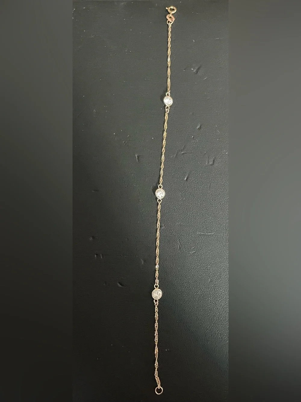 10KT Stamped YellowGOLD Bracelet with 3 CZ stones. Very Pretty. 1.08 grams. - Picture 2 of 14